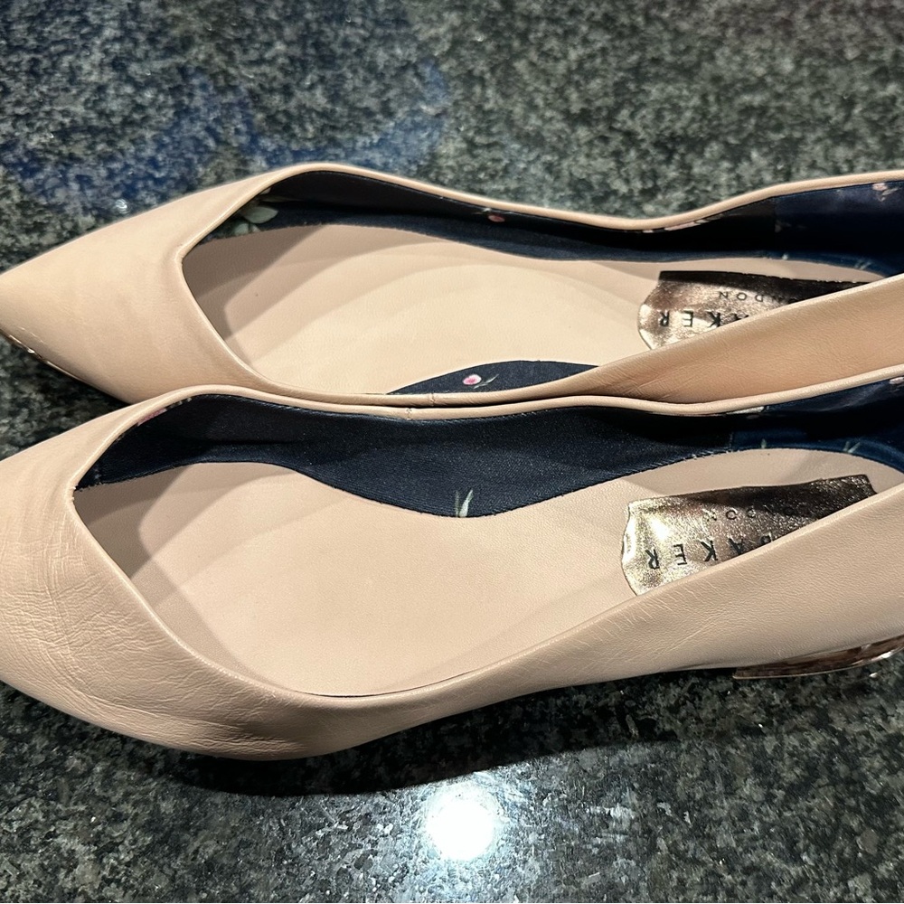 Ted Baker Pointed Cream Flats - Picture 5 of 5